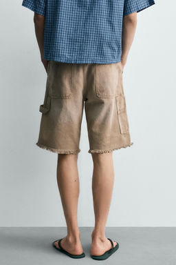 BERMUDA RELAXED FIT BOLSILLO CARPINTERO / Arena
