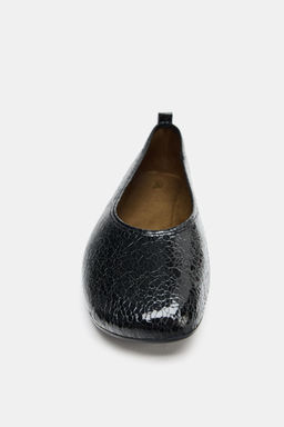 CRACKLED EFFECT BALLET FLATS - Zara фото 5