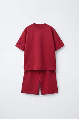 CONJUNTO CAMISETA Y BERMUDA INTERLOCK / Rojo