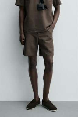 BERMUDA REGULAR FIT C??AMO - ALGOD?N / Marr?n