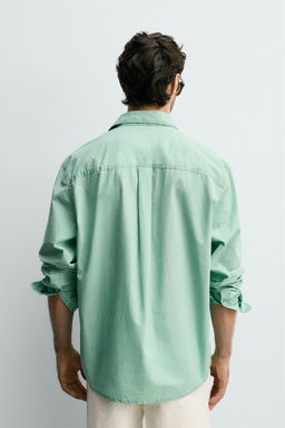 CAMISA LAVADA REGULAR FIT / verde lavado