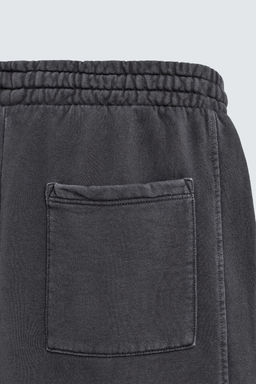 BERMUDA JOGGER B?SICA LAVADA / Antracita oscuro