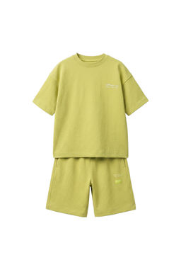 CONJUNTO CAMISETA Y BERMUDA INTERLOCK / Pistacho
