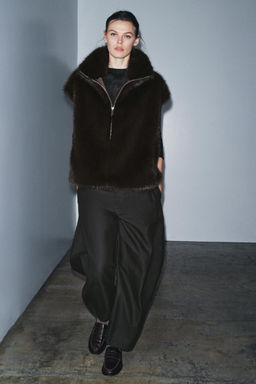 ZW COLLECTION FAUX FUR WAISTCOAT