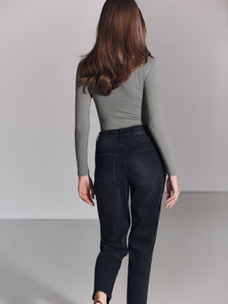 CONTE CON-702 Черные джинсы mom с застежкой на две пуговицы black - Conte elegant фото 3