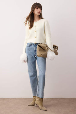 Ekru Otris ve Dugme Detayl? Triko H?rka TWOAW26HI00280