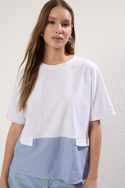 TRENDYOLMILLA Beyaz Dokuma Detayl? Regular/Normal Kal?p Orme T-Shirt TWOSS25TS00133