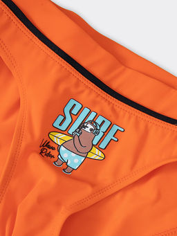 Купальные плавки для мальчиков в оранжевом цвете с принтом - Mark formelle фото 4