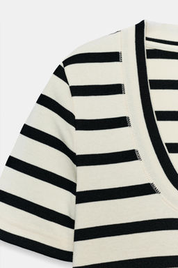 CAMISETA RIB ESCOTE REDONDO / Blanco / Negro