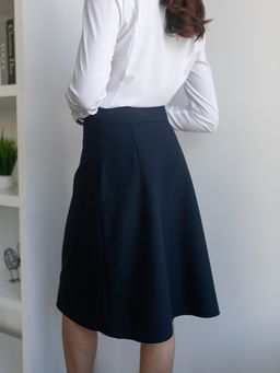 юбка расклешенная от пояса к низу, на подкладке - Трика фото 5