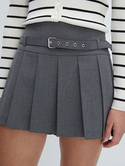 Beli Kemerli Kad?n Pileli ?ort Etek