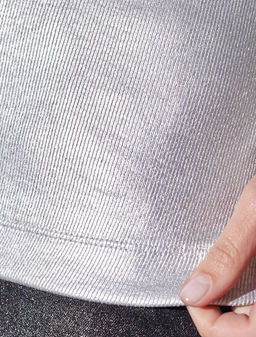 Футболка облегающая из хлопка в рубчик с U вырезом и матовым покрытием металлик - Vilatte фото 2