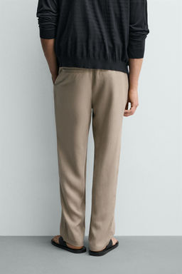 PANTAL?N FLUIDO RELAXED FIT / Tostado