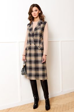 Костюм из жилета и платья