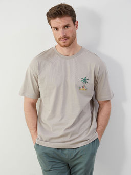 LC Waikiki Gri Bisiklet Yaka Bask_l_ Penye Erkek Ti__rt