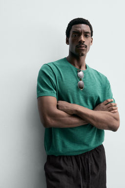 CAMISETA PUNTO REGULAR FIT / Verde