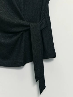 Топ с декоративным узлом и люрексом / Zarina