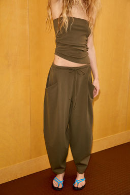 PANTAL?N TEXTURA BOLSILLOS / Khaki - Zara фото 2