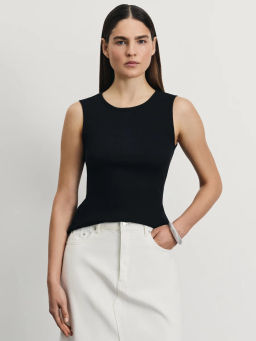 Топ с декоративным вырезом на спине / Zarina