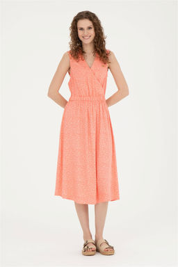 Женское неоново-розовое тканое платье