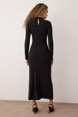 Siyah Duz Aksesuar Detayl? Maxi Orme Elbise TWOAW26EL00211 - Trendyolmilla фото 6