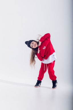 072 Детский костюм, красный (3хнитка петля)