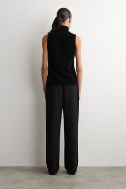 TOP DE CHENILLA SIN MANGAS CON CUELLO ALTO - H&m фото 7