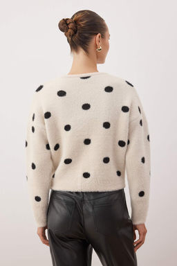 Ekru Yumusak Dokulu Bisiklet Yaka Puantiyeli Triko H?rka TWOAW26HI00283 - Trendyolmilla фото 4