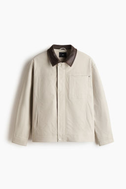 Chaqueta con cuello