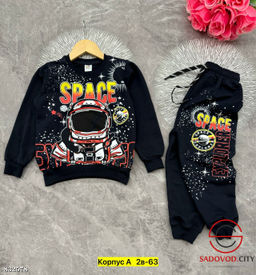Костюм спортивный с рисунком