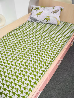 Постельное белье детское поплин с простыней на резинке - Юрский период 145*112; 80*160*20; 40*60