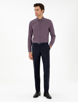 Тканевые брюки узкого кроя темно-синего цвета