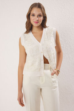 Ekru Dantel Detayl? V Yaka Triko Yelek TWOSS25YE00116