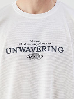 Bisiklet Yaka Bask?l? Erkek Ti??rt