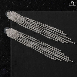 Серьги висячие со стразами Голливуд водопад нитей, белые в серебре, 11 см