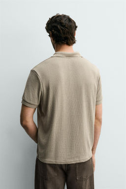 POLO REGULAR FIT JACQUARD RAYAS / Tostado