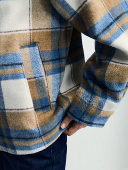 Куртка-рубашка в клетку оверсайз / Zarina