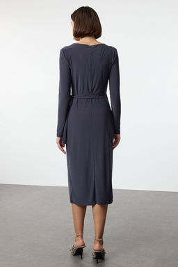Antrasit Kruvaze Yaka Kusakl? Fitted/Vucuda Oturan Midi Orme Elbise TWOAW24EL00290 - Trendyolmilla фото 5