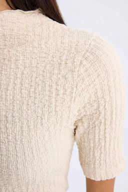 Женская приталенная футболка с короткими рукавами и полуводолазкой приталенного кроя - Defacto фото 5