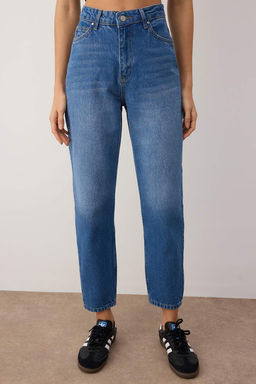 TRENDYOLMILLA Mavi Yuksek Bel Mom Jeans TWOAW24JE00076  фото 3