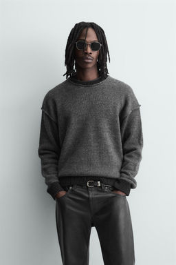 CONTRAST REVERSED SEAM JUMPER - Zara фото 2