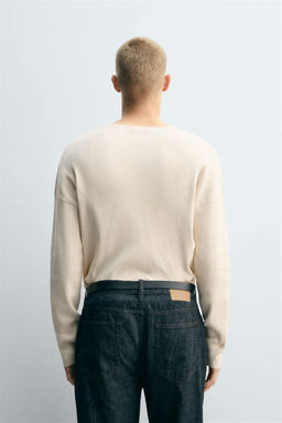 TEXTURED RELAXED FIT SWEATER