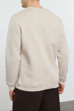 Trendyolmilla Man Tas Oversize/Genis Kesim Ici Polar/S?cak Tutan Yaz? Nak?sl? Sweatshirt TMNAW25SW00061  фото 5