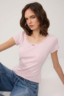 Pembe Regular/Normal Kal?p Havuz Yaka Truvakar Triko gorunumlu Orme Bluz TWOSS26TS00257