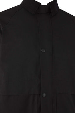 Siyah Regular Fit Kadife Yaka Detayl? Unisex Mevsimlik Mont TMNAW25MO00017