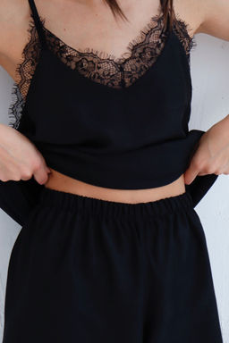 6983 Домашний комплект из топа и шорт с кружевом чёрный - Martichelli фото 4