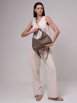 Сумка кожаная на плечо 30900 тауп