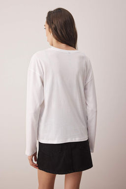 TRENDYOLMILLA Siyah-Beyaz 2li Paket %100 Suprem Oversize/Genis Kesim Orme T-Shirt TWOAW25TS00004  фото 16