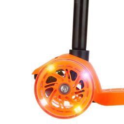 Самокат четырехколесный