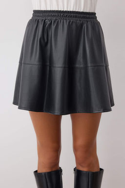 Siyah Buzgu Detayl? Mini Suni Deri Orme Etek TWOAW26ET00046 - Trendyolmilla фото 3